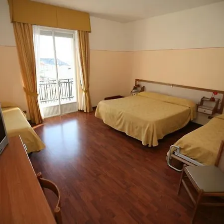 Отель Tirreno