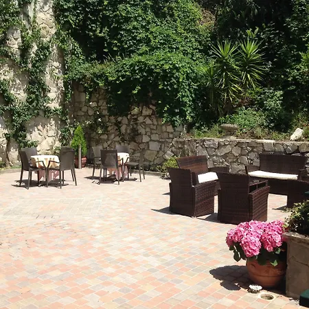 Hotell Tirreno Cavi di Lavagna