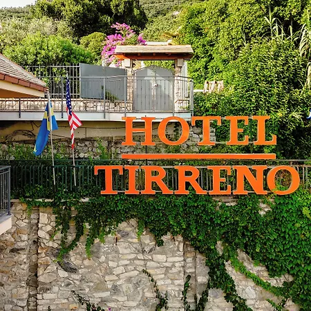 Tirreno 호텔 카비디라바냐