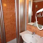 Tirreno Hotel Cavi di Lavagna