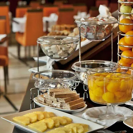 Tirreno Hotel Cavi di Lavagna