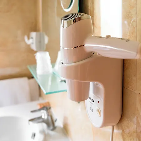 Hotell Tirreno Cavi di Lavagna