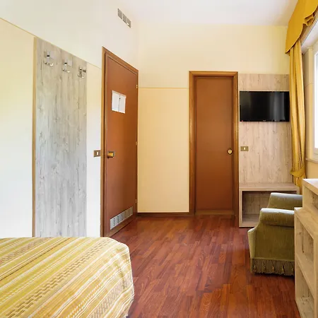 Tirreno Hotel