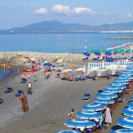 Szálloda Tirreno Cavi di Lavagna