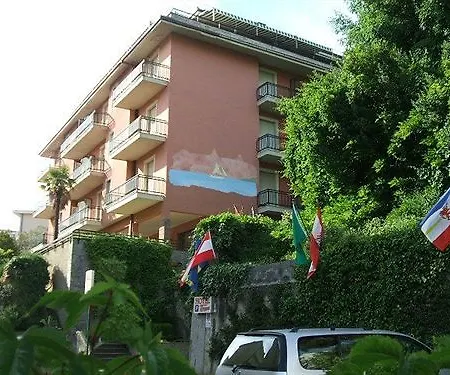 Tirreno Отель Кави-ди-Лаванья