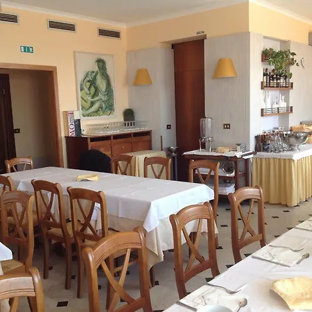 Tirreno Hotel