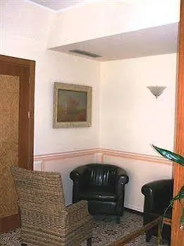 Tirreno Отель 3*
