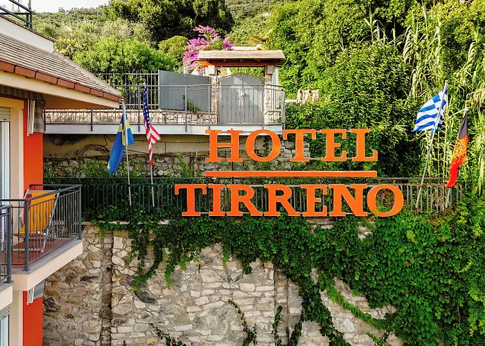Tirreno Отель Кави-ди-Лаванья
